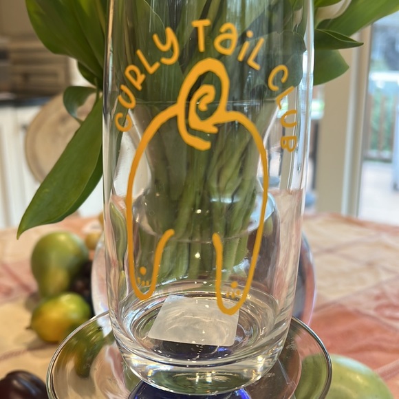 New hand made custom design glassware. “CURLY TAIL CLUB” for all dog owners. - Picture 4 of 7